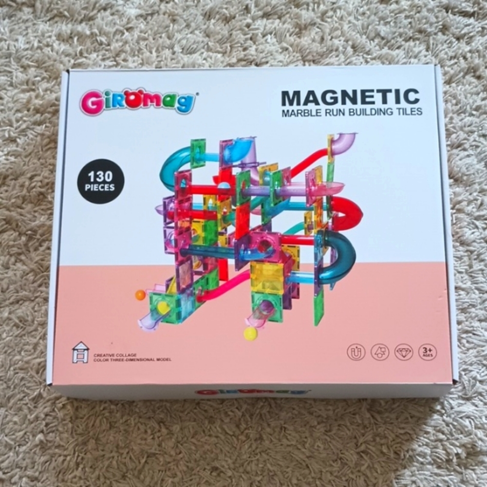 NEW! 130 Piece Magnetic Tile Marble Run by GIROMAG
